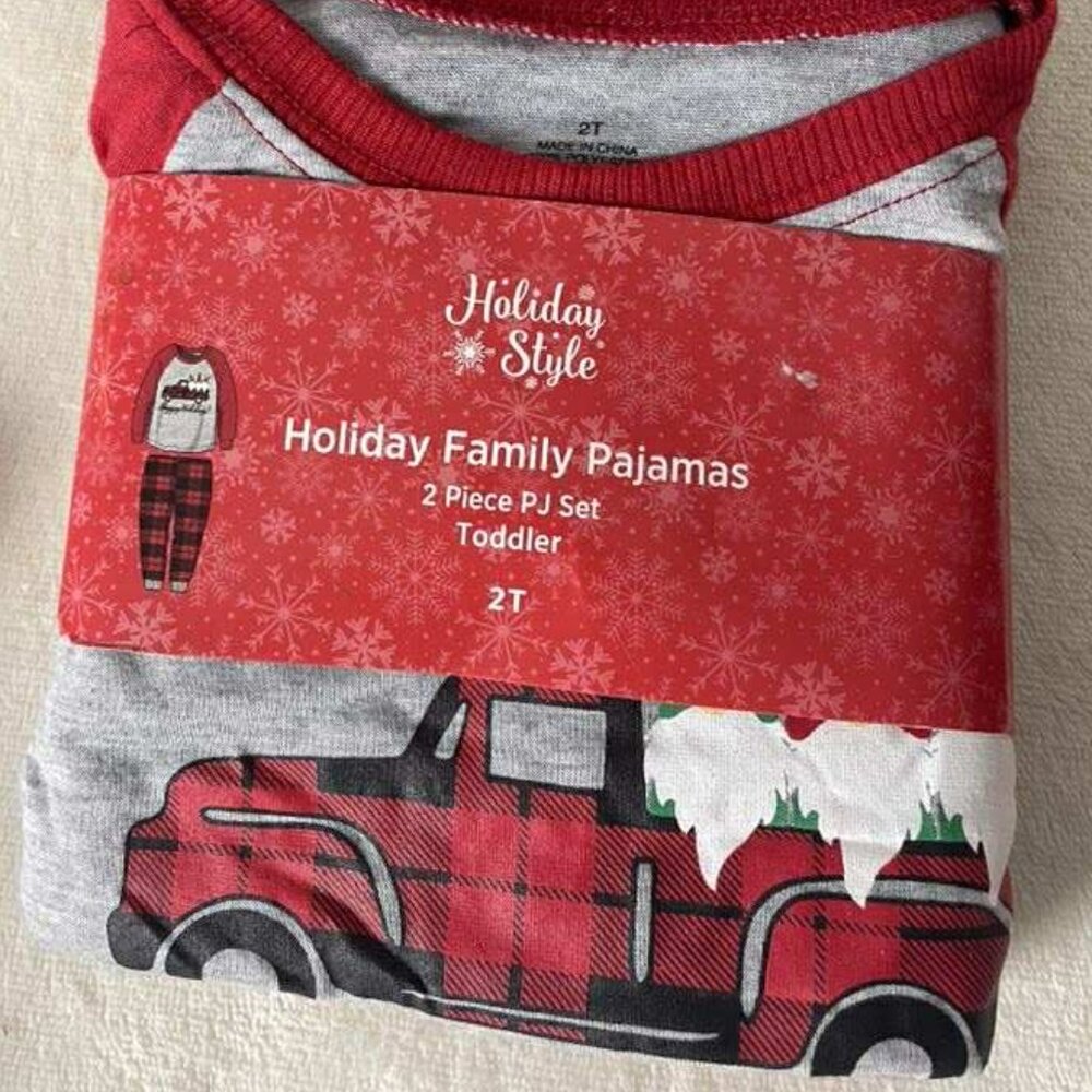 NWT Holiday Style Unisex Christmas Gnome in Red Truck Pajamas size 2T